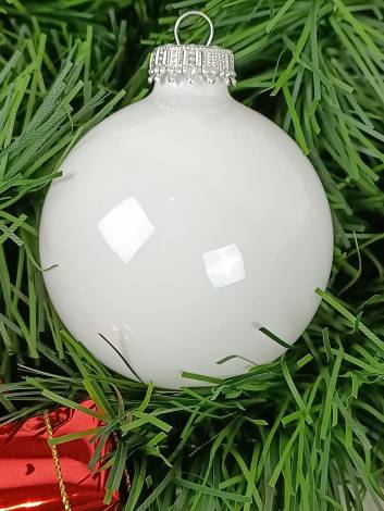 Blank porcelænshvid juletræskugle Ø 6,7 cm