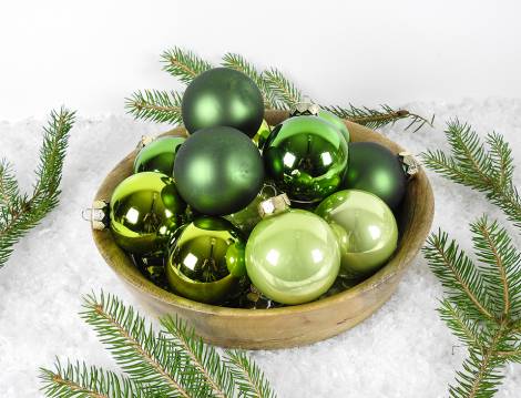 Silkematte og blanke grønne glas juletræskugler